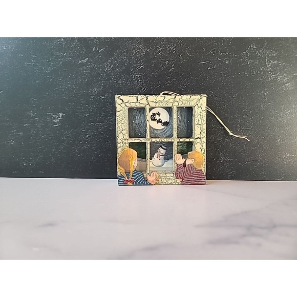 Vintage Christmas Ornament Window Scene - Picture 1 of 10